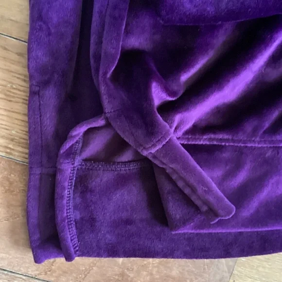 32 Degrees Velour Long Sleeve in Deep Purple - Picture 3 of 3
